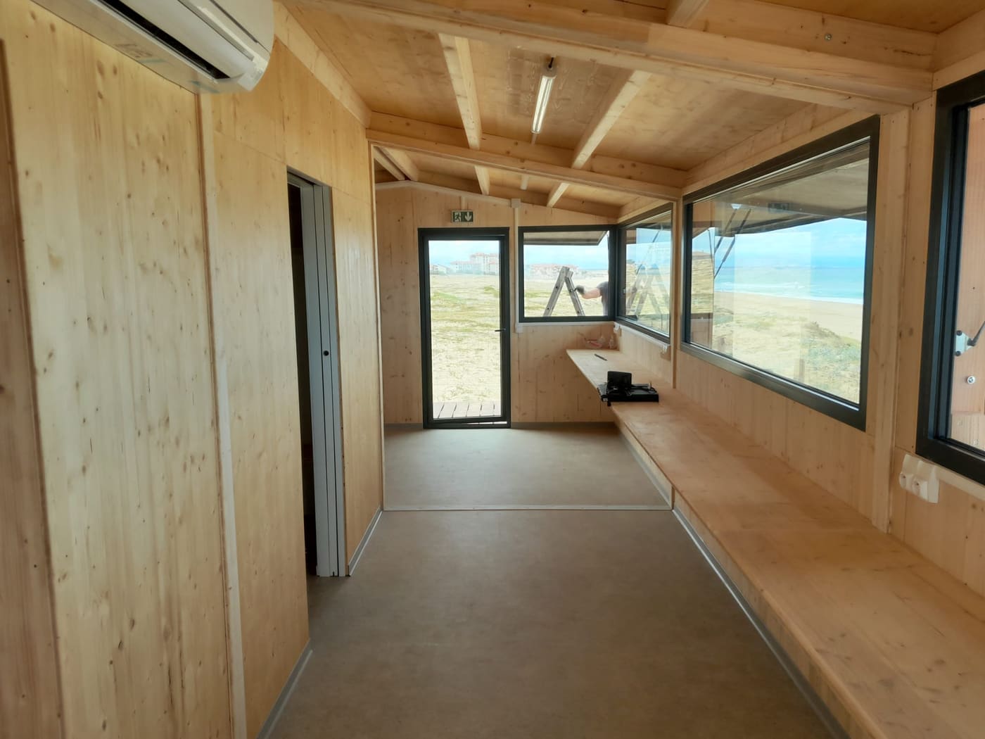 Poste de veille panoramique, vue intérieure